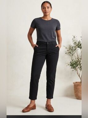 STYLUS Black Cropped Women's Pants - Slim Ankle Length